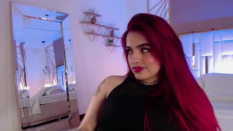 Snapshot of vaaleriee_miller_ chatting on November 22, 2025, 4:55 am valeriee miller online show from November 22, 2025, 4:55 am