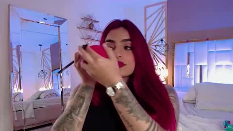 Snapshot of vaaleriee_miller_ chatting on November 27, 2025, 6:37 am valeriee miller online show from November 27, 2025, 6:37 am