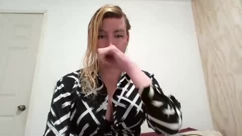 vagimosa online show from October 1, 2025, 5:13 am