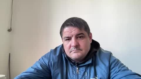 vaginalnik online show from April 8, 2026, 6:35 am