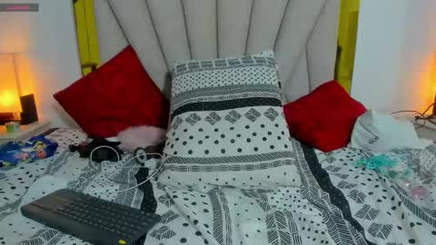 Snapshot of vahiolet_fuentes chatting on December 19, 2024, 9:18 am vahioleth  online show from December 19, 2024, 9:18 am