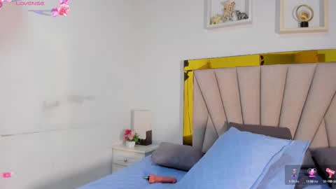 Snapshot of vahiolet_fuentes chatting on September 27, 2025, 3:33 am vahioleth  online show from September 27, 2025, 3:33 am