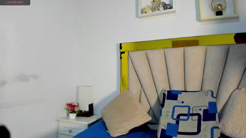 vahioleth  online show from December 3, 2025, 3:03 am