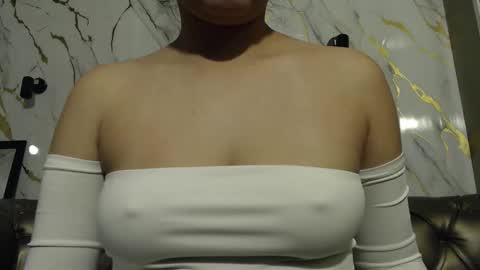 Vainilla online show from September 17, 2025, 2:02 am