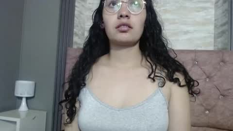 Vainilla online show from February 15, 2026, 9:11 pm