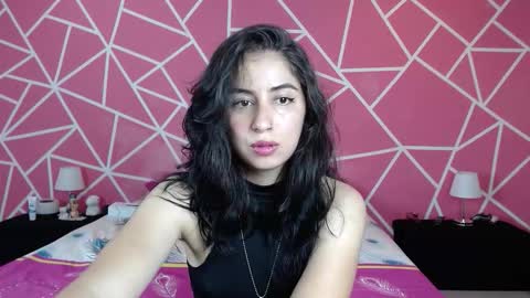 Snapshot of val_angelll chatting on September 15, 2025, 12:49 pm valentina online show from September 15, 2025, 12:49 pm