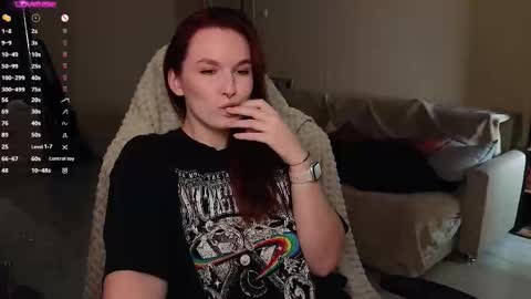 Val online show from November 18, 2025, 8:24 pm