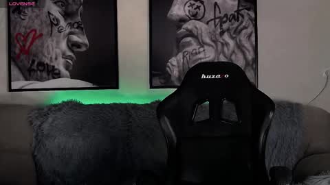 Snapshot of valdi_light chatting on September 29, 2025, 5:12 am valdi_light online show from September 29, 2025, 5:12 am