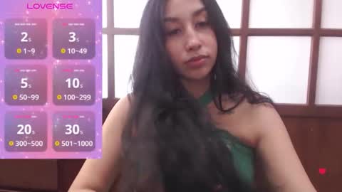 Snapshot of valen_tina33 chatting on April 19, 2026, 7:38 pm Valentina online show from April 19, 2026, 7:38 pm