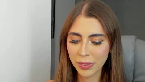 Angela online show from January 4, 2025, 10:34 pm