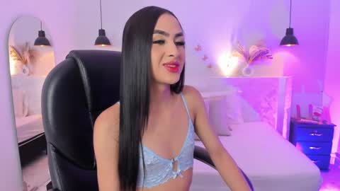 Snapshot of valenn__smith chatting on February 5, 2025, 12:38 pm Valentina online show from February 5, 2025, 12:38 pm