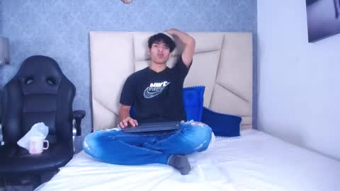 Valenor online show from October 8, 2025, 12:25 pm