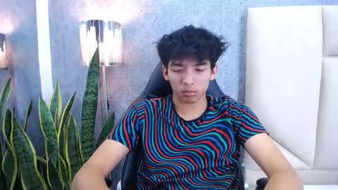 Valenor online show from October 10, 2025, 11:53 am