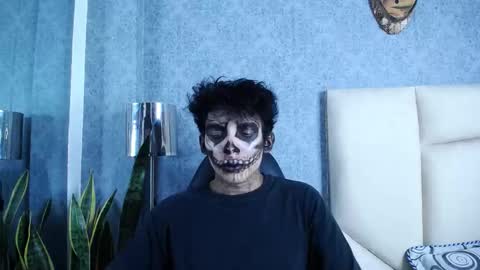 Valenor online show from October 12, 2025, 3:16 am