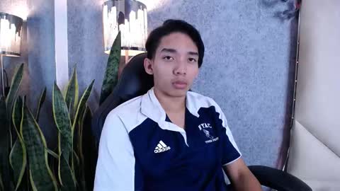 Valenor online show from October 16, 2025, 5:08 am