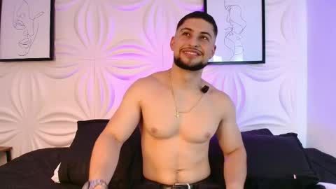 Snapshot of valenssio_moretti chatting on May 9, 2026, 1:00 am valenssio_moretti online show from May 9, 2026, 1:00 am