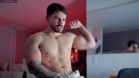 valenthinoking online show from December 16, 2025, 5:23 am