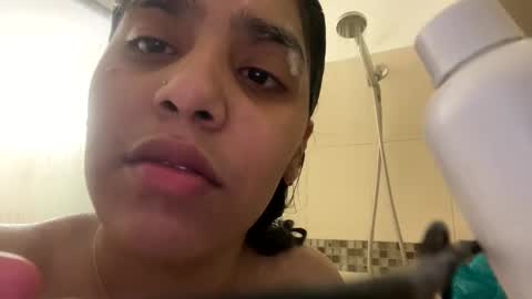 valentina614033 online show from February 1, 2025, 12:29 am