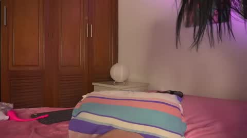 VALENTINA online show from April 15, 2026, 3:19 pm