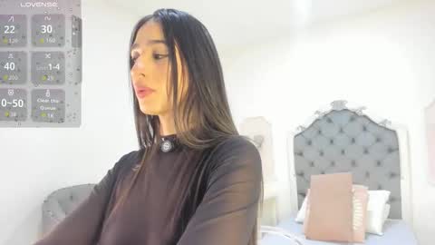 Valentina  online show from January 17, 2026, 11:59 am