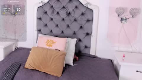 Valentina  online show from March 19, 2026, 12:20 pm