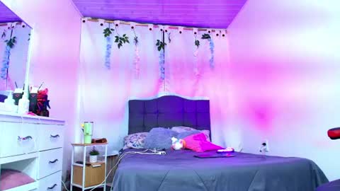 Snapshot of valentina_y_sneiderr chatting on July 2, 2026, 12:43 am valentina_y_sneiderr online show from July 2, 2026, 12:43 am