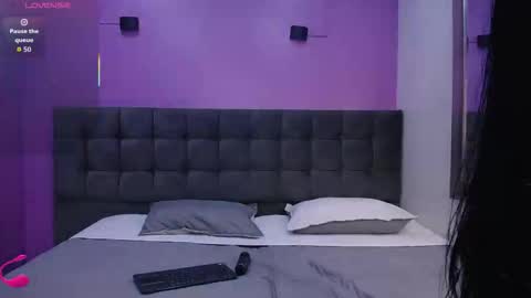 ValentinaJaramilloo online show from October 31, 2025, 1:23 pm