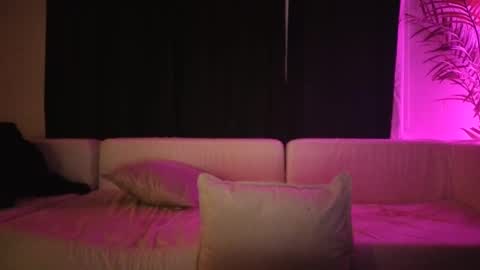 Valentina Rose 3 online show from September 26, 2025, 4:27 am