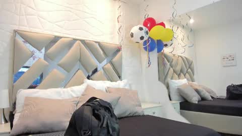 Snapshot of valentinasu_ chatting on July 3, 2026, 11:49 am VALENTINA online show from July 3, 2026, 11:49 am