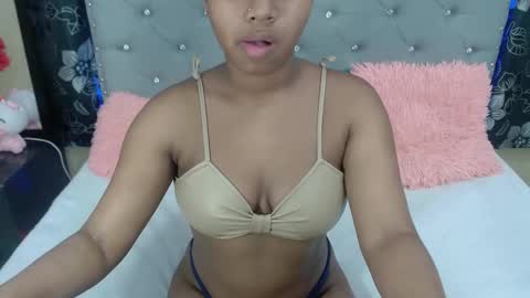 Snapshot of valentinavega18x chatting on March 12, 2026, 1:01 am valentina vega online show from March 12, 2026, 1:01 am