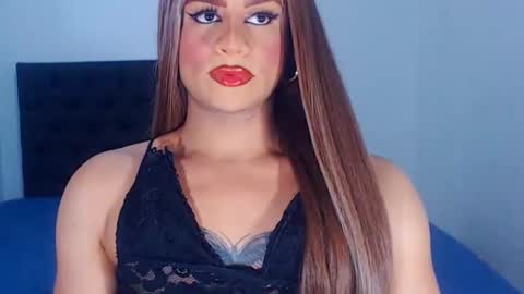 Snapshot of valentinaxxxdoll chatting on November 13, 2025, 7:35 pm VALENTINA online show from November 13, 2025, 7:35 pm