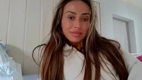 valentinazahra online show from July 13, 2026, 9:12 am