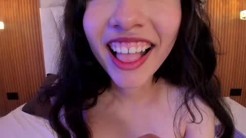 Snapshot of valentine_cutemml chatting on May 22, 2026, 1:17 pm Valentine online show from May 22, 2026, 1:17 pm