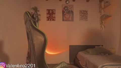 Valentino - 15 OFF valentino2201 online show from June 24, 2026, 11:15 pm