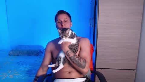 VALENTINO online show from October 28, 2025, 11:29 pm