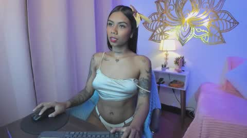 Snapshot of valeperez24 chatting on October 11, 2025, 1:05 am Valery And Daniel online show from October 11, 2025, 1:05 am
