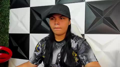 valeri_harpers4 online show from February 13, 2026, 1:12 am