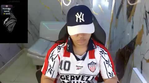 valeri_harpers4 online show from May 11, 2026, 1:55 am