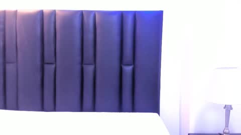 valeri_tafur online show from March 8, 2025, 10:43 am