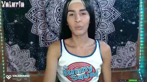 valeria online show from September 25, 2025, 2:37 am