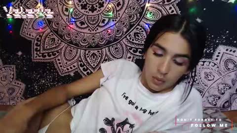 valeria online show from November 20, 2025, 2:28 pm