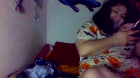 Snapshot of valeria06 chatting on October 16, 2025, 4:24 am Valeria online show from October 16, 2025, 4:24 am