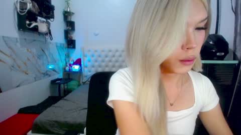 Snapshot of valeria_nikia chatting on February 6, 2025, 1:10 pm VALERIA online show from February 6, 2025, 1:10 pm