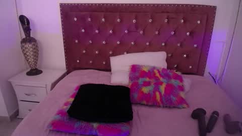 VALERIA online show from November 1, 2025, 9:33 am