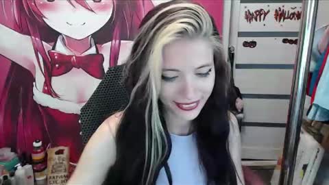 ValeriaXKiss online show from May 5, 2026, 2:36 pm