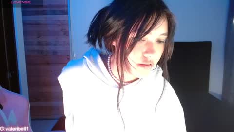 Snapshot of valeribell1 chatting on December 28, 2024, 4:41 am Valeri online show from December 28, 2024, 4:41 am