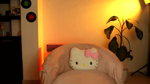 valerie07 online show from May 13, 2026, 5:05 am