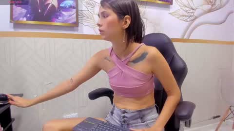 valeri online show from June 13, 2026, 3:48 am