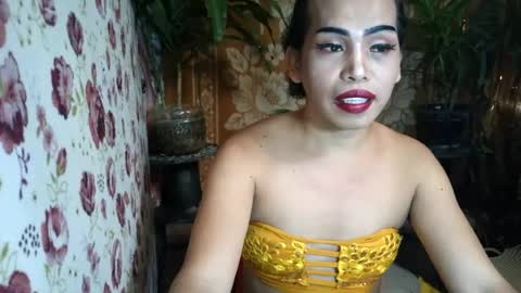 valerie_sensual online show from August 2, 2026, 2:10 am