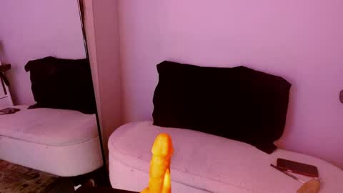 Snapshot of valerie_virago chatting on March 31, 2026, 7:53 am Valerie Virago online show from March 31, 2026, 7:53 am